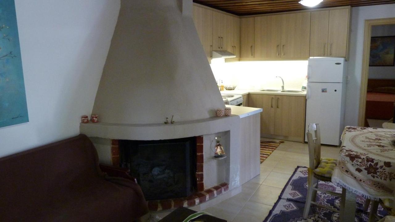 Villatzer - Traditional House With Fireplace And Garden Tzermiádon المظهر الخارجي الصورة