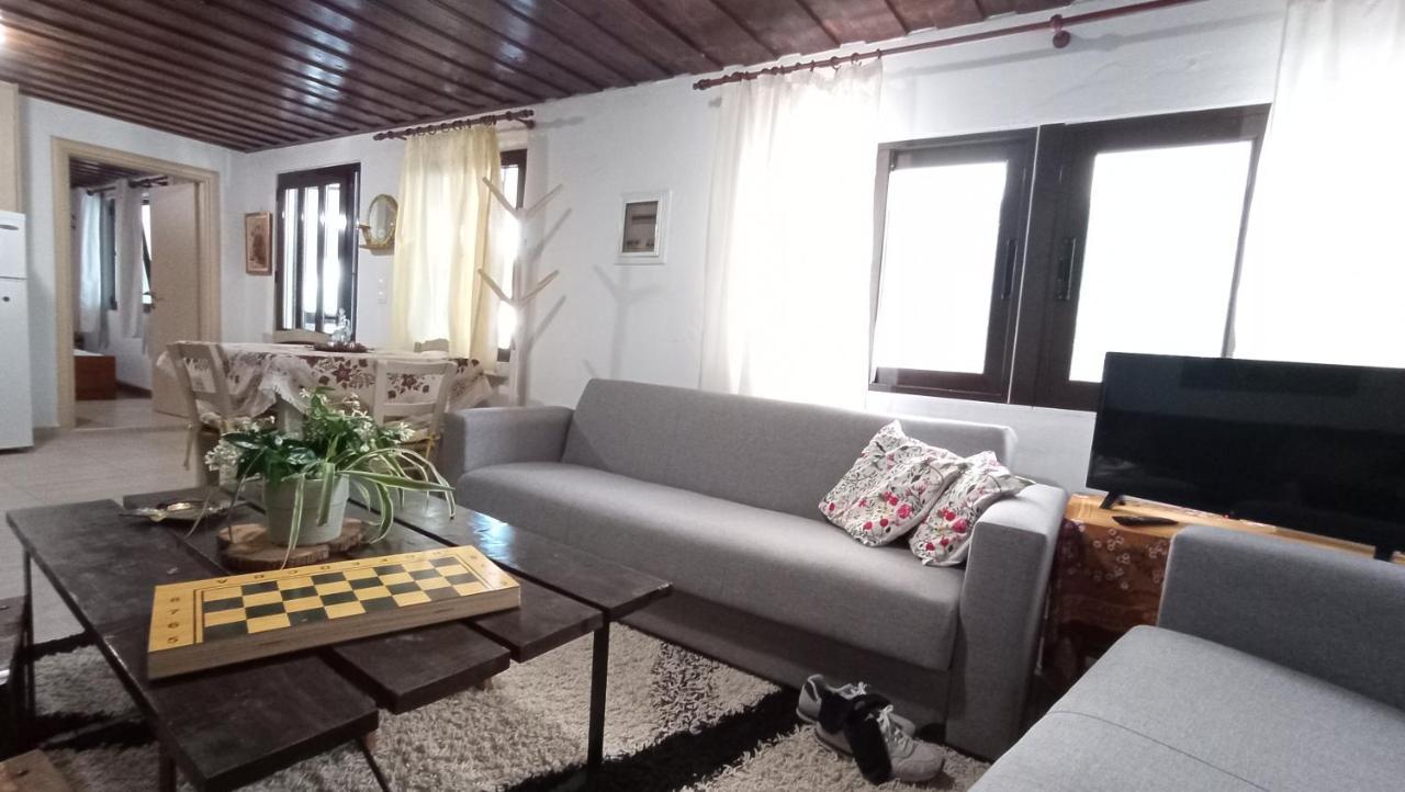 Villatzer - Traditional House With Fireplace And Garden Tzermiádon المظهر الخارجي الصورة